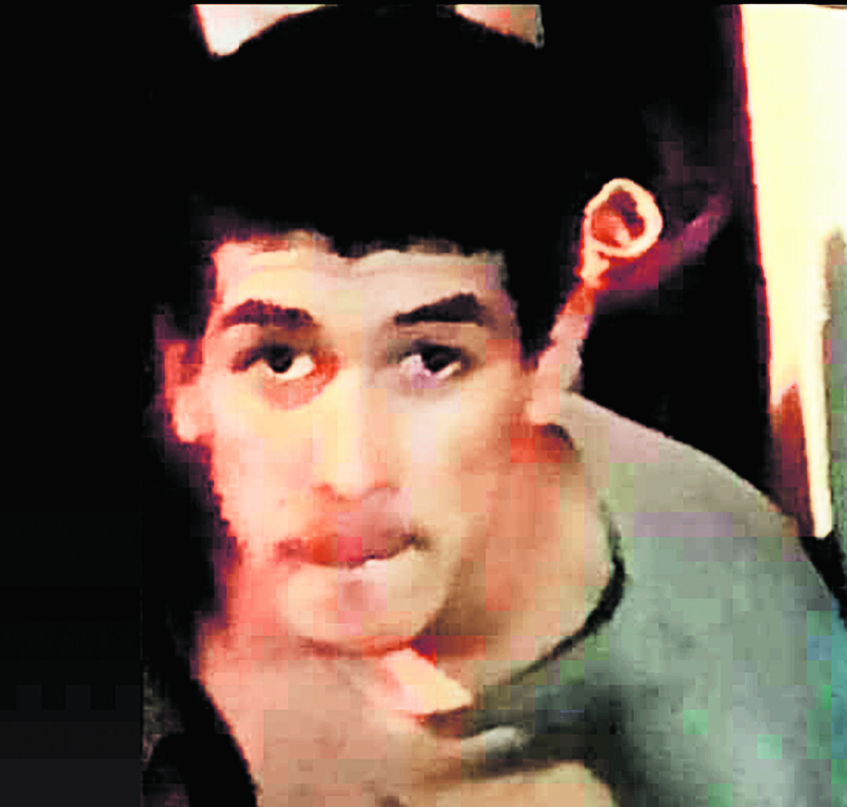 Cuerpo hallado en el río Bogotá era de menor desaparecido en Suba El cuerpo hallado la tarde de este martes en el río Bogotá era el de Julián Ernesto Contreras, de 17 años, quien había sido reportado como desaparecido desde el 8 de junio.
