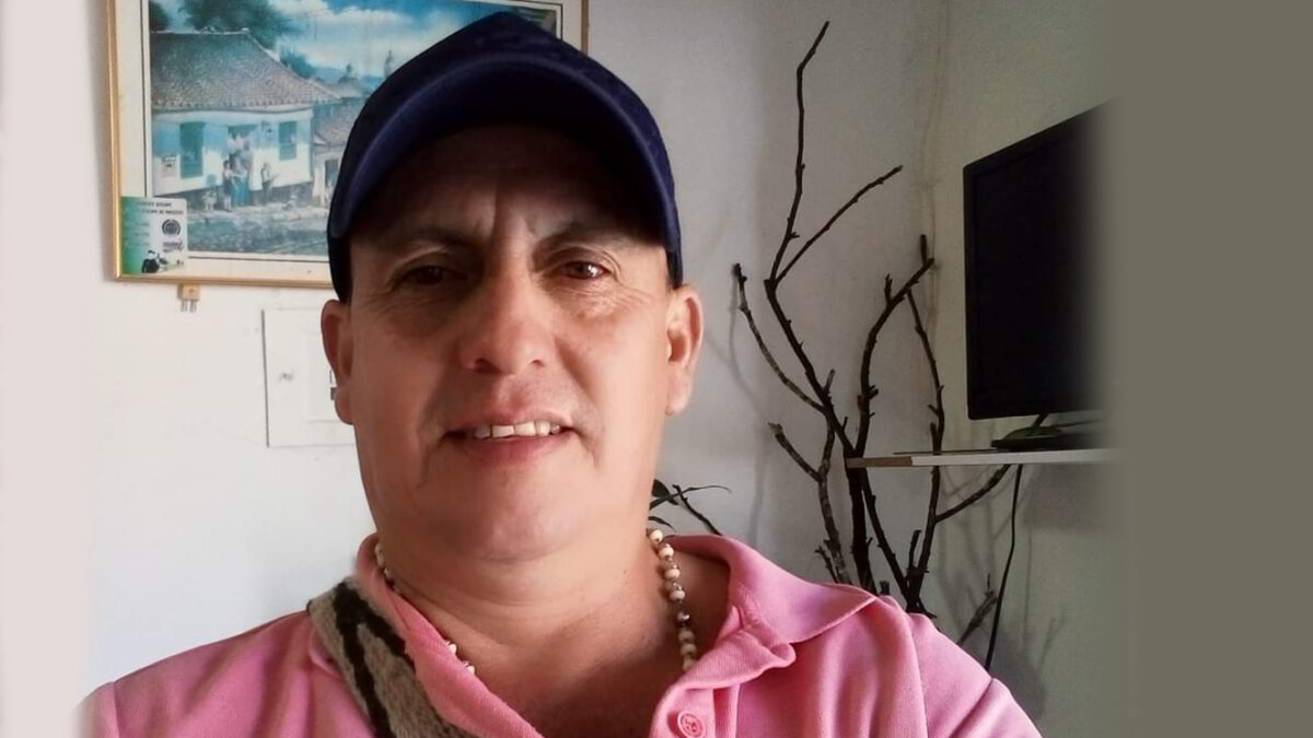 Crimen a bala en La Vega cobró la vida de ‘Gualito’ Siguen las investigaciones para dar con los responsables del crimen a bala del hombre de 52 años, quien fue hallado por el sector de San Juan (Cundinamarca), justo en el primer retorno de la vía que de La Vega conduce a Bogotá.