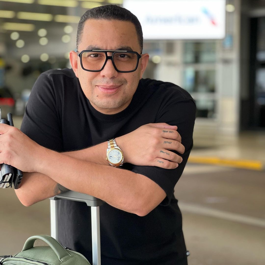 Felipe Peláez negó haber contratado vehículos de la UNP para sus traslados 1 Felipe Peláez negó haber contratado vehículos de la UNP para sus traslados El cantante Felipe Peláez se pronunció sobre acusaciones de uso de vehículos de la UNP.