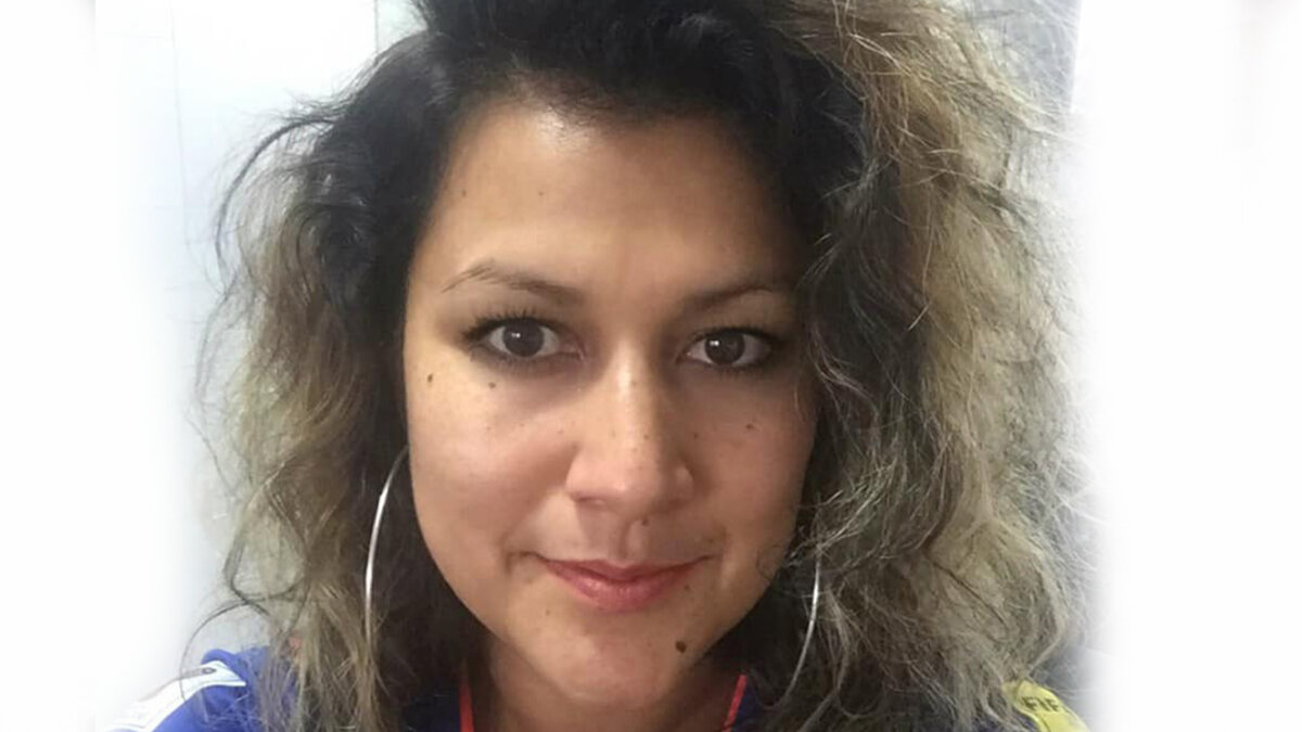 Hallan sin vida a mujer que había sido reportada como desaparecida en Fontibón Luego de completar 12 horas desaparecida, las autoridades confirmaron el hallazgo del cuerpo sin vida de Yessica Calvera Cortés, de 39 años, en su propia vivienda, ubicada en el barrio Modelia, de Fontibón.