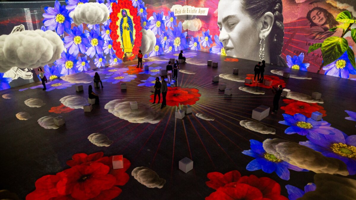 La exposición de Frida Kahlo que llega a Colombia 1 La exposición de Frida Kahlo que llega a Colombia Entre el 6 de julio y el 5 de septiembre los amantes de la artista mexicana podrán disfrutar de la exposición ‘Frida Kahlo, La Vida de un Icono’.