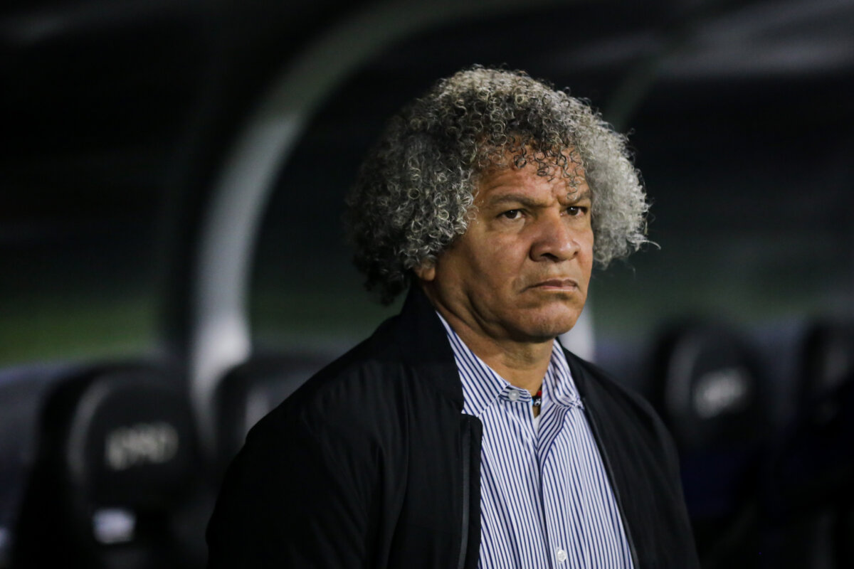 Las preocupaciones de Alberto Gamero con Millonarios Alberto Gamero, técnico de Millonarios, dejó entrever los motivos que lo dejaron preocupado luego de la derrota de su equipo ante Boyacá Chicó, con la cual puso a sufrir a los hinchas azules en la última fecha de los cuadrangulares.