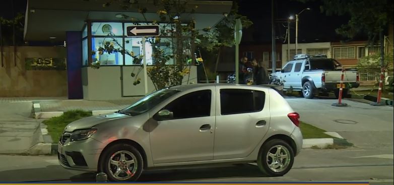 Linchan a sujeto que habría hurtado un carro en Kennedy Un sujeto fue linchado en la localidad de Kennedy luego de que, presuntamente, hurtara un carro.