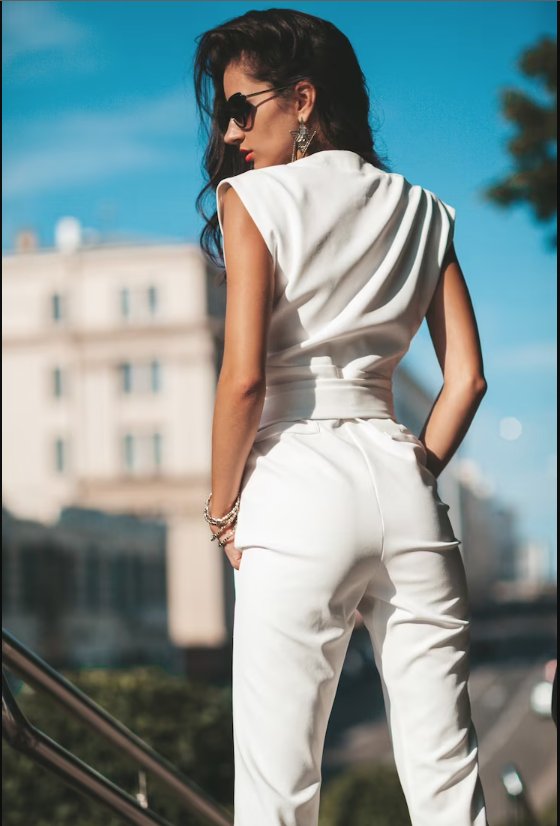 No le tenga miedo al pantalón blanco, use el correcto Les traemos algunos truquitos infaltables a la hora de escoger un pantalón blanco.