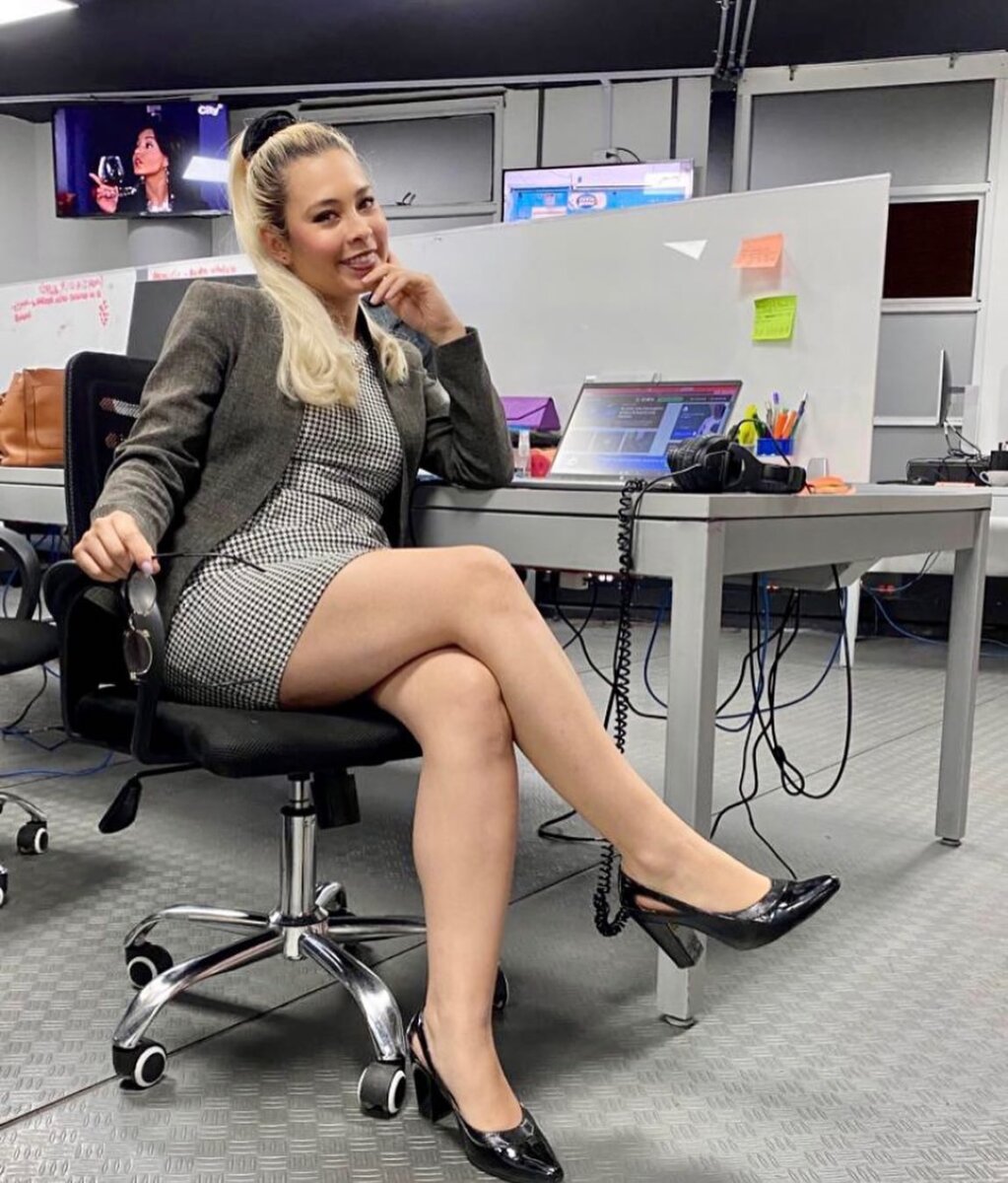 Periodista de RTVC fue agredida durante cubrimiento de marchas 2 Periodista de RTVC fue agredida durante cubrimiento de marchas Durante el desarrollo de las marchas que tuvieron lugar este martes a propósito de las reformas que pretende llevar a cabo el gobierno del presidente Gustavo Petro, Katy Sánchez, colega actualmente vinculada al sistema de medios públicos, sufrió agresiones a manos de varios asistentes a la marcha, quienes, además de agredirla, insultarla y hasta robarla, mediante varias artimañas se encargaron de ponerle toda clase de obstáculos para imposibilitar su trabajo de reportería en el lugar de los hechos.