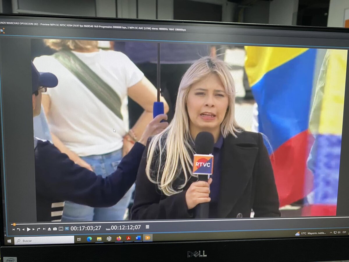 Periodista de RTVC fue agredida durante cubrimiento de marchas 1 Periodista de RTVC fue agredida durante cubrimiento de marchas Durante el desarrollo de las marchas que tuvieron lugar este martes a propósito de las reformas que pretende llevar a cabo el gobierno del presidente Gustavo Petro, Katy Sánchez, colega actualmente vinculada al sistema de medios públicos, sufrió agresiones a manos de varios asistentes a la marcha, quienes, además de agredirla, insultarla y hasta robarla, mediante varias artimañas se encargaron de ponerle toda clase de obstáculos para imposibilitar su trabajo de reportería en el lugar de los hechos.