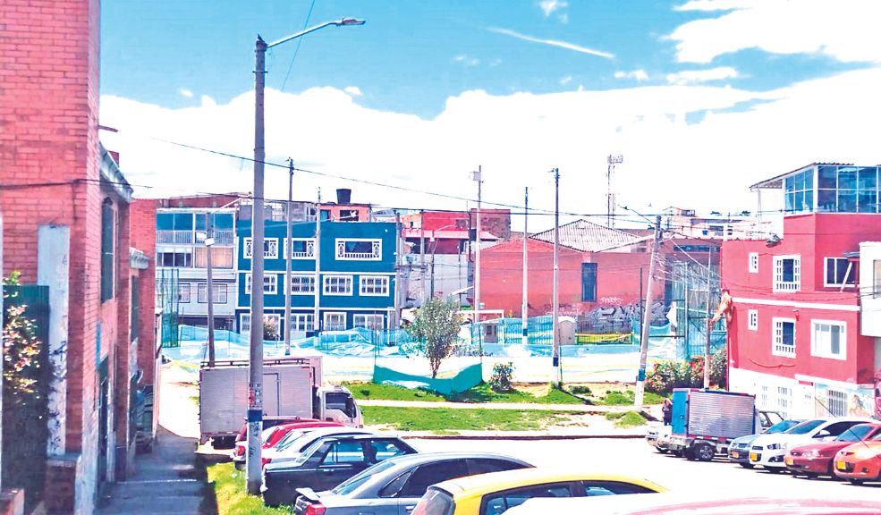 Un muerto y un herido a bala en Usme 4 Un muerto y un herido a bala en Usme Un ataque a bala dejó un muerto y un herido en el barrio Marichuela, en Usme.