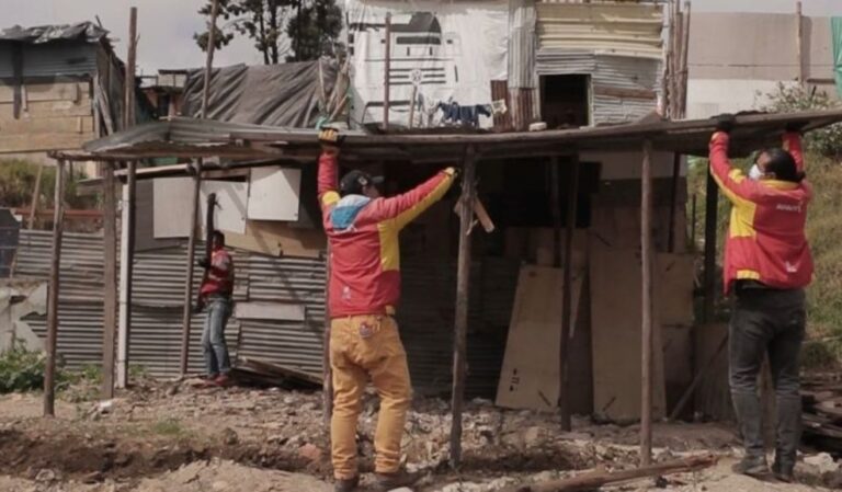 Desmontaron 11 viviendas en zona de alto riesgo de Ciudad Bolívar