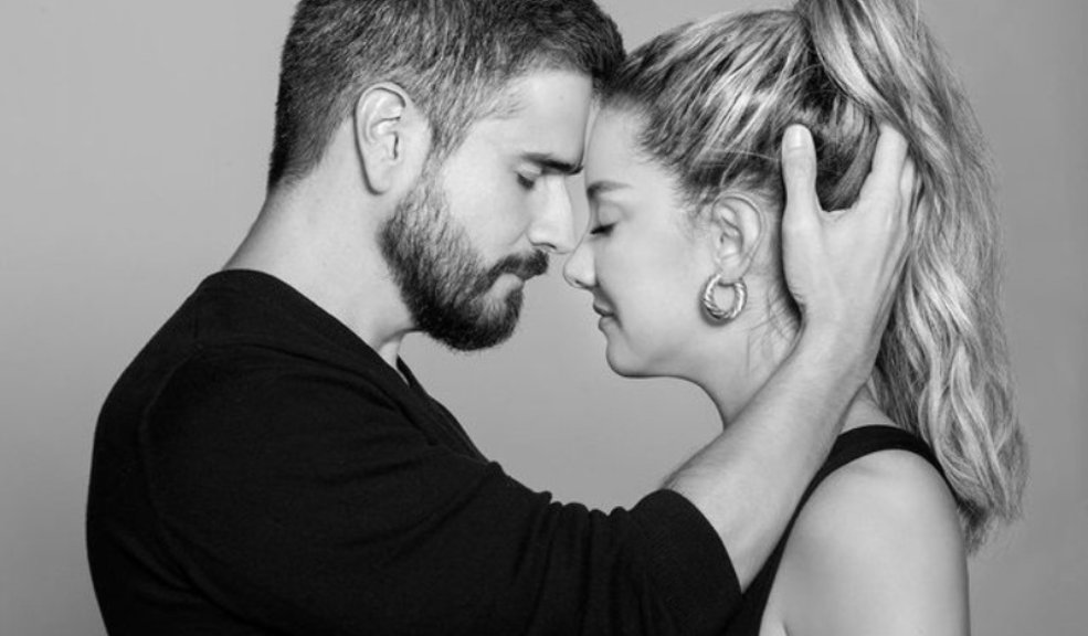 La foto que confirmaría que Daniel Arenas y Daniella Álvarez siguen juntos 2 La foto que confirmaría que Daniel Arenas y Daniella Álvarez siguen juntos Esta sería la foto con la que se le daría fin a los rumores sobre una posible ruptura entre Daniella y Daniel. A los famosos los pillaron en una iglesia en Miami.