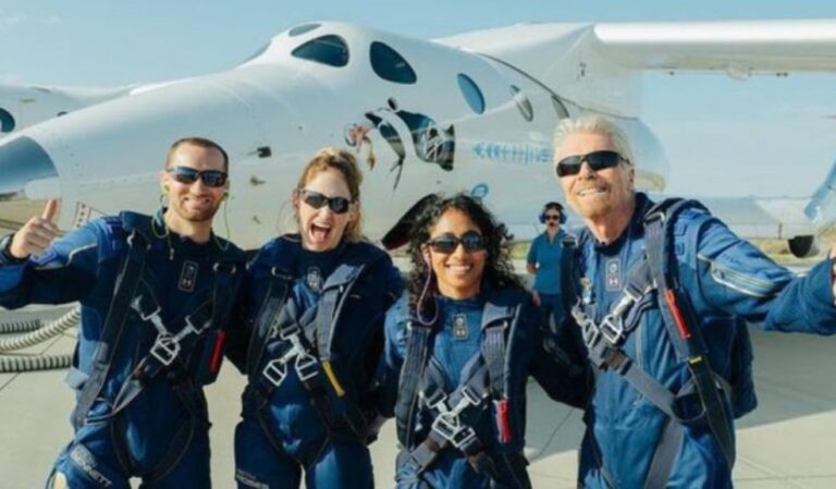 ¿Se le mediría? Ya se pueden hacer vuelos comerciales al espacio