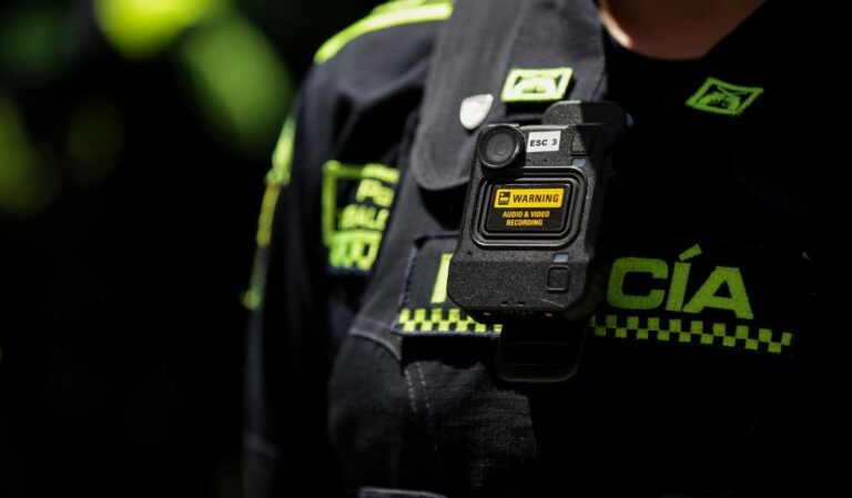 Supuesto policía robó a un pasajero de taxi en Engativá