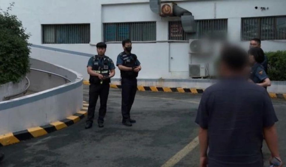 ¡Increíble! Asesinó a sus bebés y los mantuvo en un congelador Una mujer de 30 años asesinó a sus bebés y los congeló por varios años.