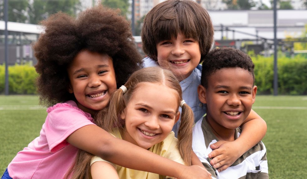 Así puede disfrutar de las vacaciones junto a sus hijos en Bogotá Si no tiene plan para realizar en esta temporada de vacaciones de mitad de años, les traemos algunas actividades que puede hacer junto a sus hijos en Bogotá.
