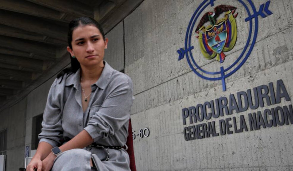 Procuraduría dio 5 días para que entreguen los videos del escándalo de Laura Sarabia La Procuraduría envió una carta con instrucciones precisas para entregar la documentación relacionada con la prueba de polígrafo realizada a la exniñera de Laura Sarabia.