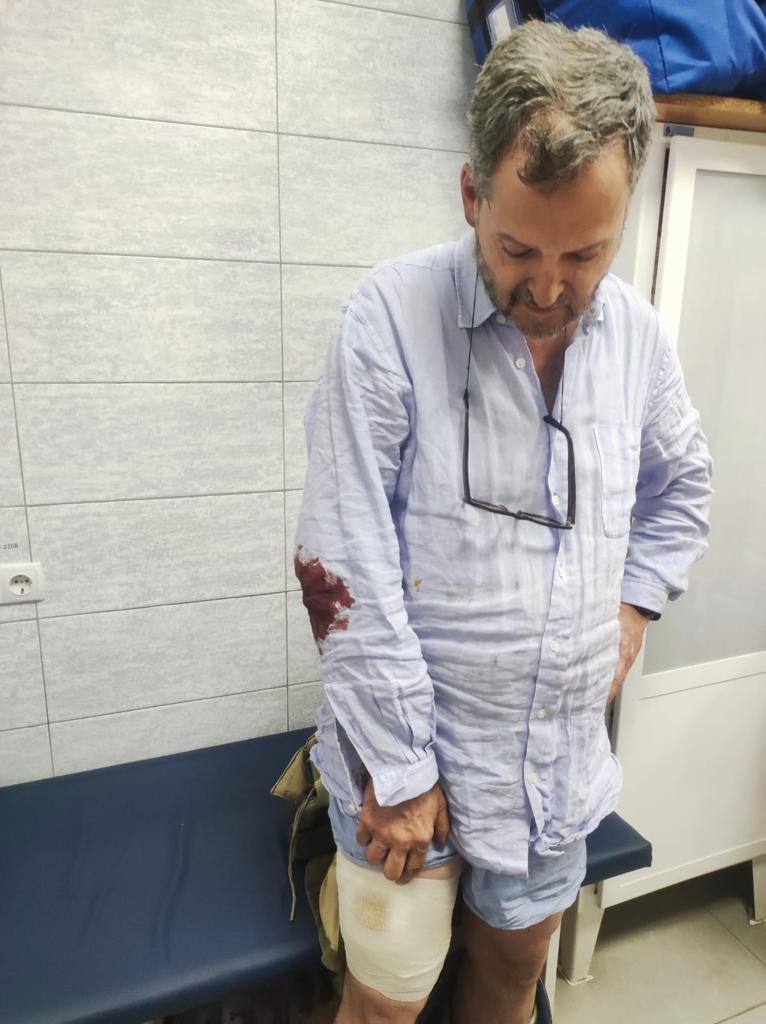 "Querían aterrorizarnos": Sergio Jaramillo y Héctor Abad narraron ataque en Ucrania 3 "Querían aterrorizarnos": Sergio Jaramillo y Héctor Abad narraron ataque en Ucrania Sergio Jaramillo y Héctor Abad narraron varios momentos luego de ataque que sufrieron en Ucrania, junto a la periodista Catalina Gómez Ángel.