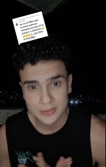 Un joven asegura ser hijo de Silvestre Dangond y dice que el cantante lo niega En las redes sociales ha empezado a circular un video de un joven que asegura ser hijo del cantante de música vallenata Silvestre Dangond, el joven se llama José Yuseff y aseguró que el cantante negó ser su padre.