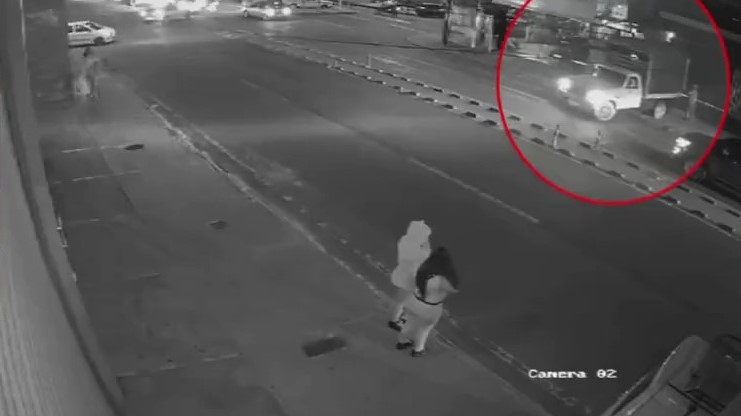 Millonario robo a comerciante en San Cristóbal 1 Millonario robo a comerciante en San Cristóbal Comerciante de San Victorino fue víctima de millonario robo en una de sus bodegas en San Cristóbal.