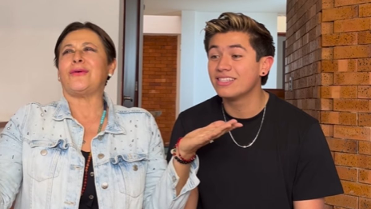 "Estoy embarazada de Jim": el sorprendente anuncio de Alina Lozano 1 "Estoy embarazada de Jim": el sorprendente anuncio de Alina Lozano Alina Lozano sorprendió las redes con el anuncio de su embarazo. Vea lo que dijo.