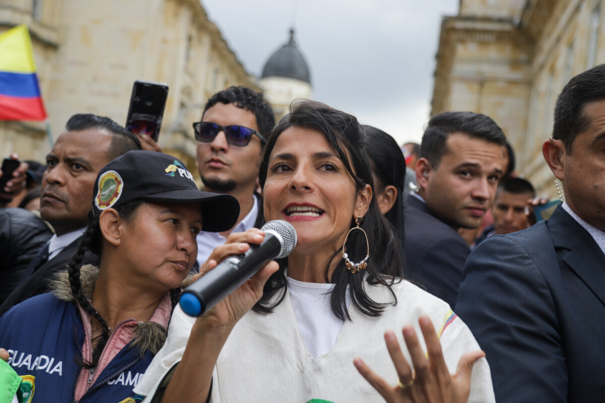 "Su retiro se debe a hechos anteriores a mi Gobierno": Petro sobre Irene Vélez Esto fue lo que dijo el Presidente Gustavo Petro tras renuncia de Irene Vélez.
