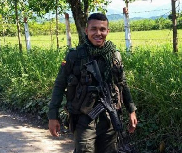 Captura en caso de policía herido con papa bomba frente a Universidad Nacional Este jueves se conoció que el sujeto que habría herido con una papa bomba a un policía a las afueras de la Universidad Nacional en las manifestaciones registradas el pasado 8 de junio, fue capturado.