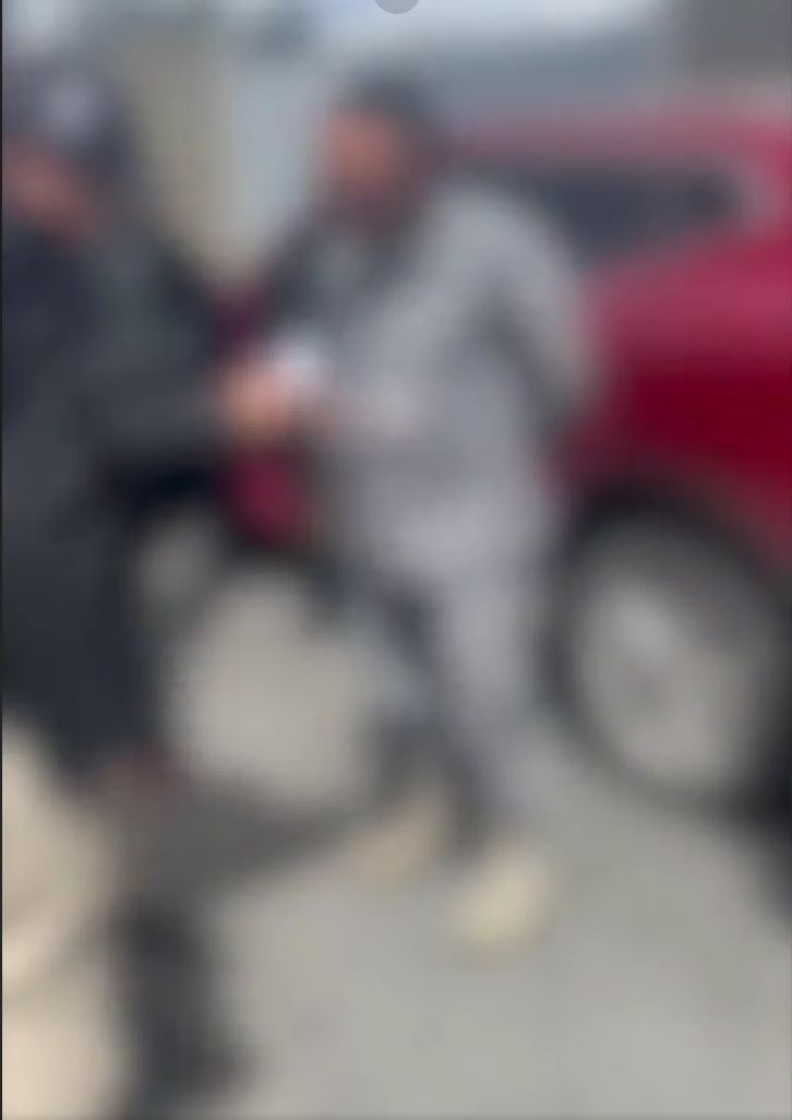 Cárcel para presunto abusador habría obligado a su hijastra a ver videos para adultos La Fiscalía General de la Nación envió a la cárcel a un sujeto que presuntamente obligó a su hijastra de 13 años a ver videos de contenido sexual cuando vivían en la misma casa en compañía de la madre de la menor, quien era la pareja sentimental del presunto abusador en el municipio de Cota (Cundinamarca).