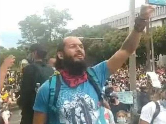 Lucas Villas: cayó alias 'Truan', uno de los articuladores en la muerte del líder estudiantil de las últimas horas de uno de los presuntos articuladores del homicidio que cobró la vida del líder estudiantil Lucas Villa, ocurrido el 5 de mayo de 2021 en Pereira.