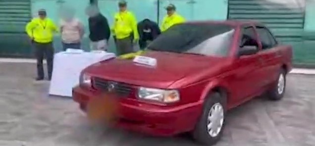 Cayó peligrosa banda de fleteros en Cundinamarca La Policía de Cundinamarca informó que en las últimas horas se logró la desarticulación de una peligrosa banda criminal conocida como 'Los Marcas' que se dedicaba al hurto bajo la modalidad de fleteo en varios municipios de Cundinamarca, estos pillos tenían en la mira a ciudadanos que retiraban grandes cantidades de dinero para caerles a las salidas de los bancos y robarles el billetico.