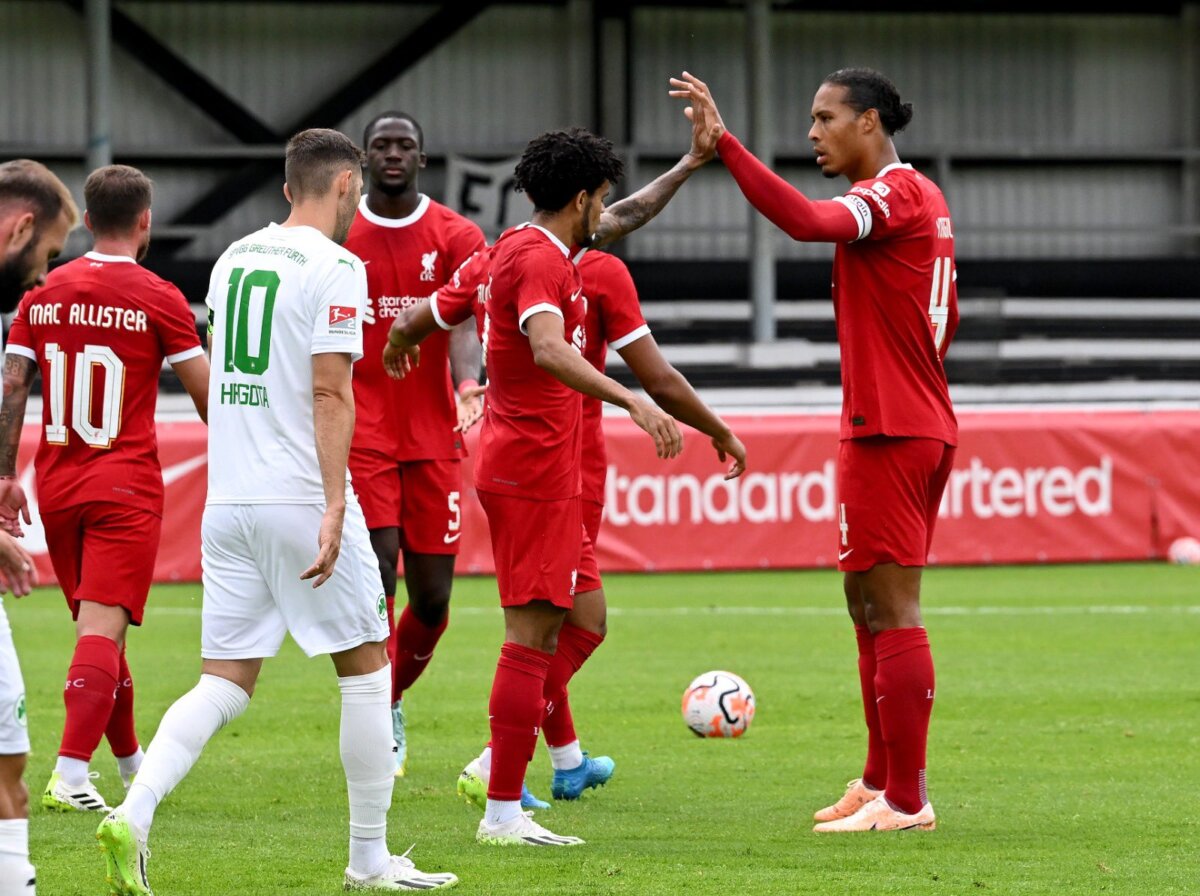 Con un gol inició Luis Díaz su preparación para la nueva temporada con el Liverpool 1 Con un gol inició Luis Díaz su preparación para la nueva temporada con el Liverpool El delantero de la Selección Colombia, Luis Díaz, se reportó con un gol en el empate del Liverpool ante el Greuther Fürth, en un juego amistoso que sirve como preparación para lo que será una nueva temporada del guajiro en el fútbol europeo.