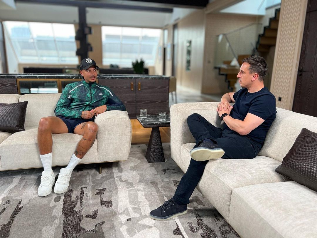 Dele Alli: el futbolista que pintaba para crack confesó su adicción a las pastillas para dormir 1 Dele Alli: el futbolista que pintaba para crack confesó su adicción a las pastillas para dormir En una entrevista con el exfutbolista Gary Neville, el jugador inglés Dele Alli contó detalles de lo que ha sido su vida, luego del parón que tuvo que hacer en su carrera por cuenta de los problemas mentales y su adicción a los somníferos.
