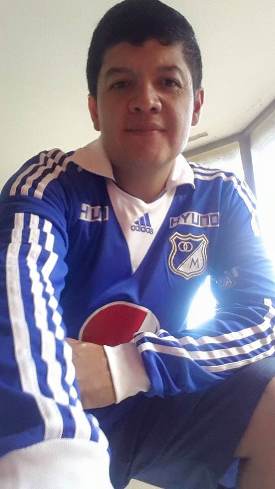 El misterio que rodea la muerte de Luis Alberto: su esposa estaría involucrada Luis Alberto fue hallado sin vida al interior de su vivienda: estaba suspendido de una cuerda y presentaba heridas con arma blanca. Su esposa también tenía lesiones.
