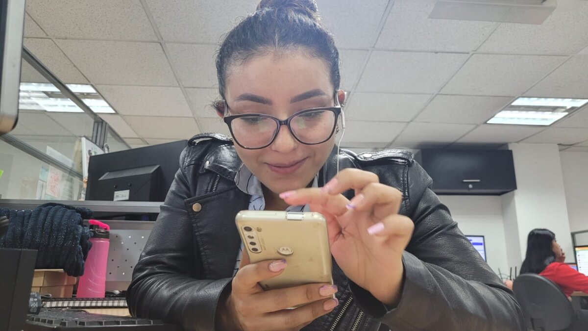 TikTok busca impulsar el hábito de la lectura TikTok quiere empezar a cambiar su imagen y le apuesta al mundo de los libros e impulsar el hábito de la lectura entre sus millones de usuarios.