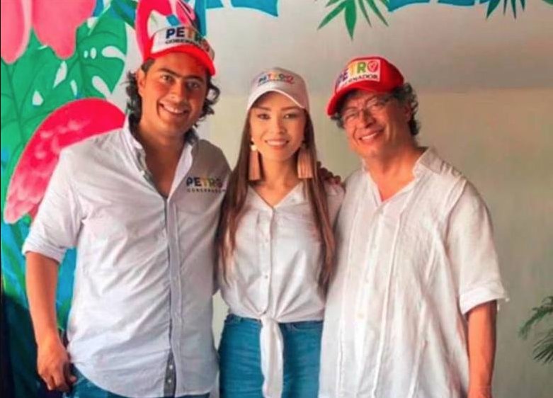 Estos son los 6 puntos claves en el caso de Nicolás Petro y Day Vásquez El 29 de julio fue capturado Nicolás Petro Burgos, el hijo mayor del presidente Gustavo Petro, y su exesposa Daysuris Vásquez. A Nicolás se le busca imputar los delitos de lavado de activos y enriquecimiento ilícito, mientras que a Vásquez se sindica por lavado de activos y violación de datos personales.