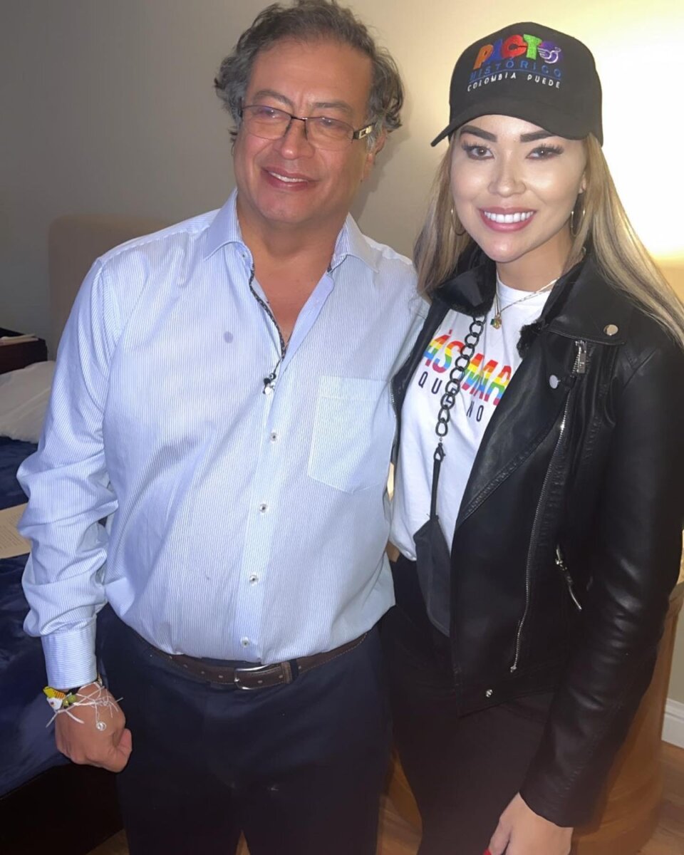 Estos son los 6 puntos claves en el caso de Nicolás Petro y Day Vásquez El 29 de julio fue capturado Nicolás Petro Burgos, el hijo mayor del presidente Gustavo Petro, y su exesposa Daysuris Vásquez. A Nicolás se le busca imputar los delitos de lavado de activos y enriquecimiento ilícito, mientras que a Vásquez se sindica por lavado de activos y violación de datos personales.