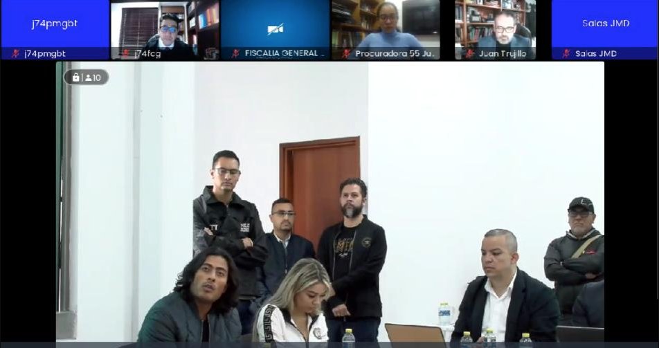 Estos son los 6 puntos claves en el caso de Nicolás Petro y Day Vásquez El 29 de julio fue capturado Nicolás Petro Burgos, el hijo mayor del presidente Gustavo Petro, y su exesposa Daysuris Vásquez. A Nicolás se le busca imputar los delitos de lavado de activos y enriquecimiento ilícito, mientras que a Vásquez se sindica por lavado de activos y violación de datos personales.