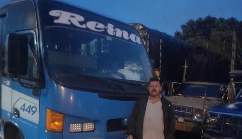 Fabio, el conductor que falleció en grave accidente de tránsito en vía de Cundinamarca Este es el conductor de bus que falleció en aparatoso accidente de tránsito en la vía que conduce de Zipaquirá a Ubaté (Cundinamarca).