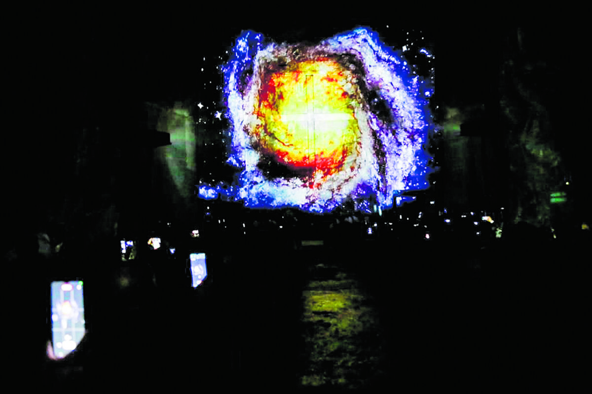 La catedral de Sal Está lista para lo 'Sublime' La Catedral de Sal de Zipaquirá es uno de nuestros principales atractivos turísticos. En esta oportunidad, la también llamada Primera Maravilla de Colombia trae ‘Sublime’, una exposición de mapping a 180 metros bajo tierra que evoca los vitrales medievales.