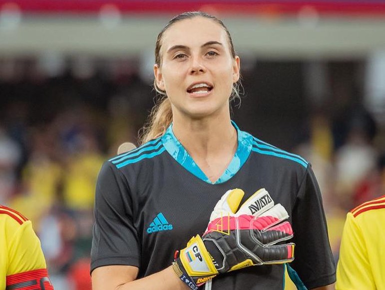 La fiera del arco de la Selección es Bogotana Catalina Pérez es la talentosa arquera de La Selección Colombia.