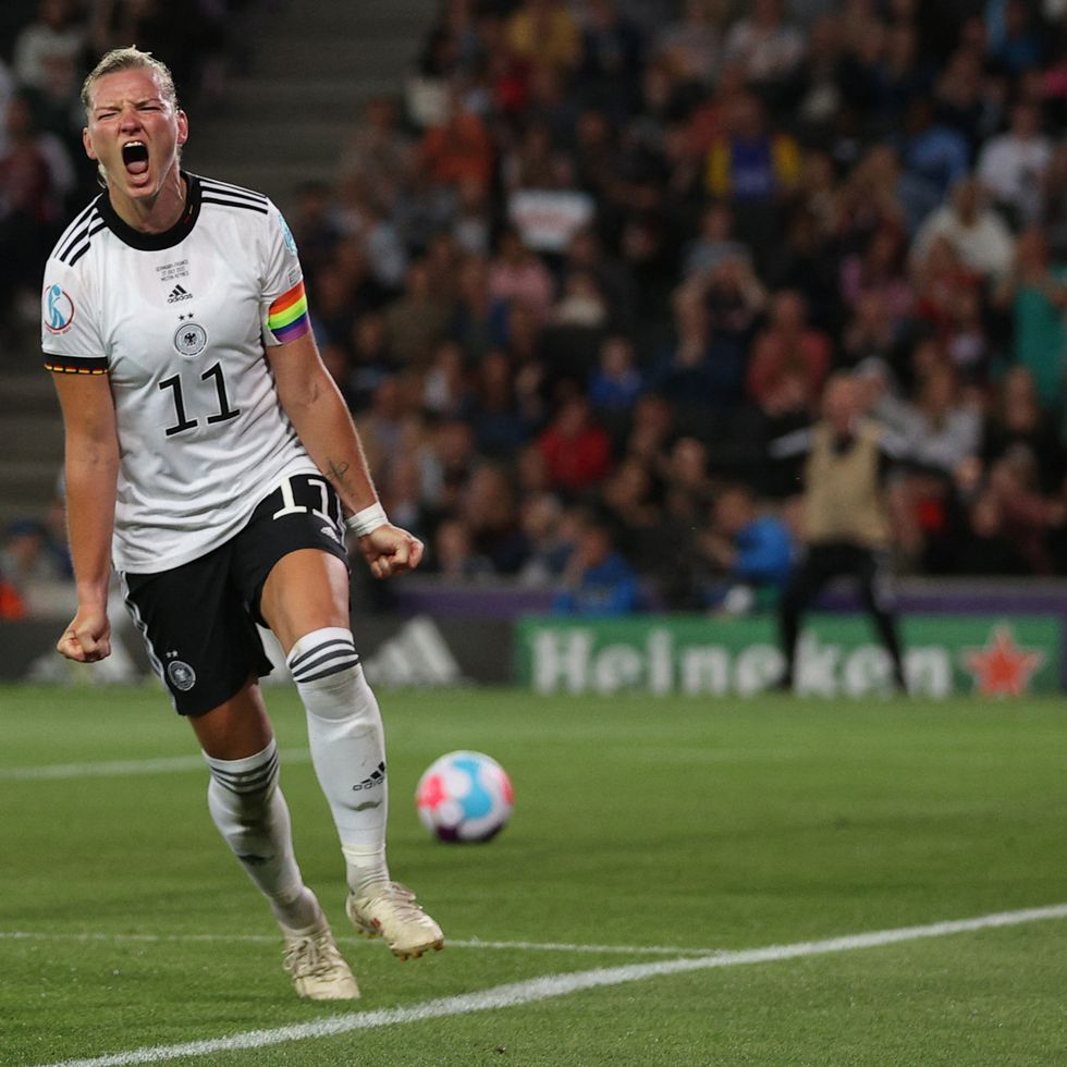 Mundial Femenino: estas serán las duras rivales de las ‘Superpoderosas’ La Selección Colombia Femenina se estrena esta noche en el Copa Mundial de Fútbol que se disputa en Australia y Nueva Zelanda, con el objetivo de igualar los hecho en su anterior participación, tras superar la fase de grupos. Las 'Superpoderosas' tendrán su primera prueba ante Corea del Sur.