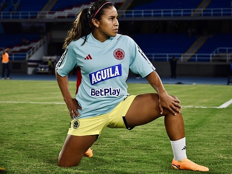 Leicy Santos ahora estará en un Videojuego 1 Leicy Santos ahora estará en un Videojuego La jugadora colombiana, Leicy Santos, será incluida en la portada de un reconocido videojuego junto a otras grandes figuras del fútbol.