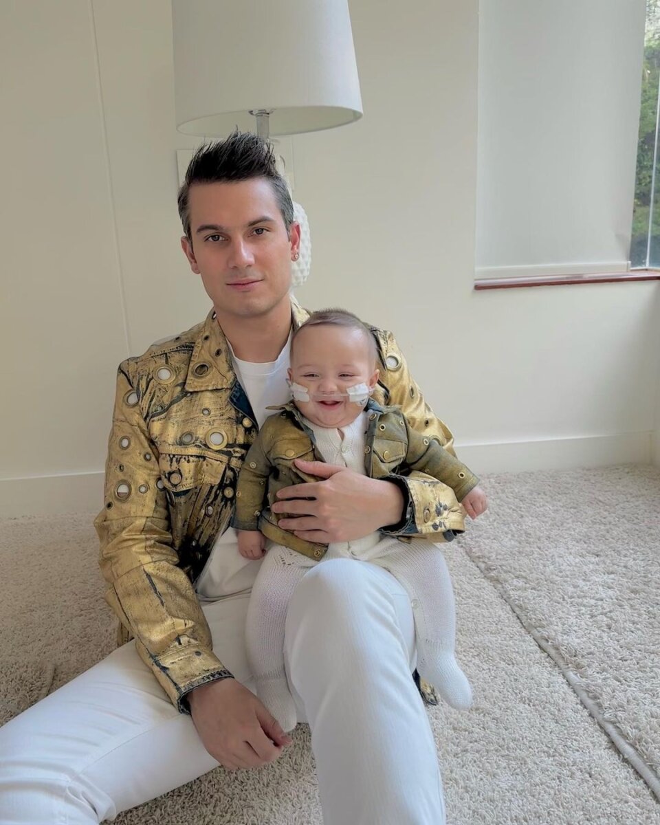 Los momentos más difíciles que Pipe Bueno ha vivido con su hijo El cantante de música popular Pipe Bueno reveló sobre una experiencia bastante angustiante que vivió debido a problemas de salud de su hijo menor Domenic cuando tenía solo cuatro meses de vida. El cantante y su esposa Luisa Fernanda W tuvieron que enfrentarse a un problema respiratorio que sufrió su bebé.