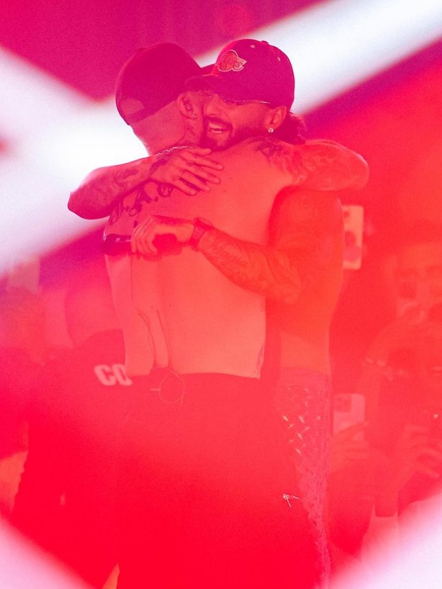 Maluma confirmó que hará una colaboración con J Balvin en su próximo álbum 1 Maluma confirmó que hará una colaboración con J Balvin en su próximo álbum Luego de volver a cantar juntos en vivo, Maluma confirmó que no será la última vez, pues tendrá colaboración junto a J Balvin para su nuevo álbum discográfico.