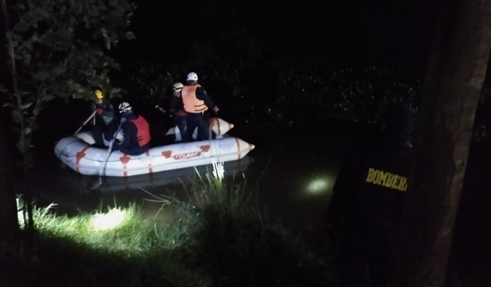 ¡Tragedia! Dos niños murieron ahogados en río de Cundinamarca 7 ¡Tragedia! Dos niños murieron ahogados en río de Cundinamarca Dos hermanos de 11 y 14 años perdieron la vida en el río Lenguazaque, en Cundinamarca.