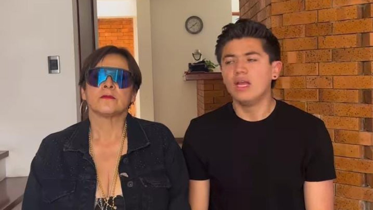Le dan palo a Alina Lozano y Jim Velásquez por fingir accidente 2 Le dan palo a Alina Lozano y Jim Velásquez por fingir accidente Alina Lozano y Jim Velásquez fueron fuertemente criticados por fingir haber sufrido un accidente de tránsito.