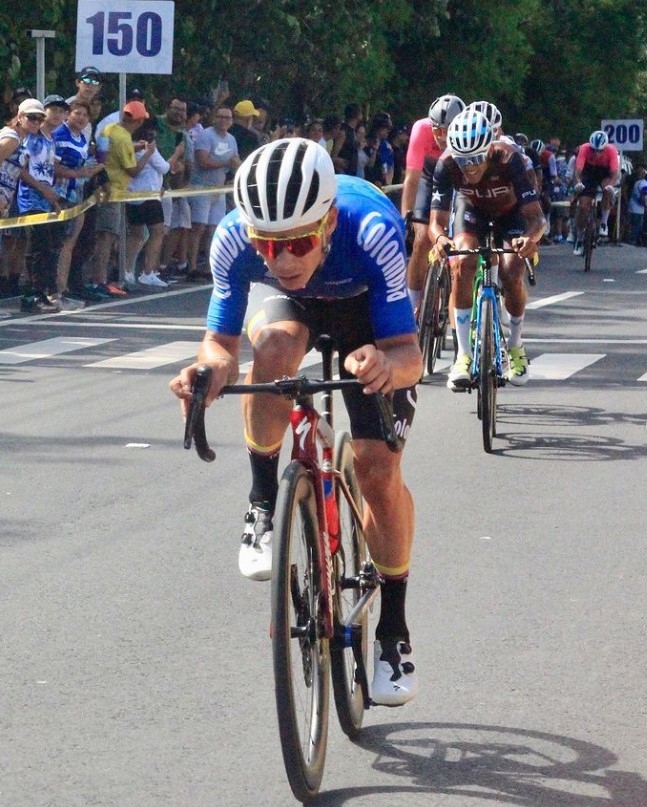 Miguel Ángel López se pronunció tras la sanción que le impuso la UCI 1 Miguel Ángel López se pronunció tras la sanción que le impuso la UCI Tras el anuncio de la Unión Ciclística Internacional (UCI), el Team Medellín, equipo donde hoy se encuentra Miguel Ángel López, confirmó que acata la decisión y a raíz de esto retiró al ciclista boyacense del Tour de Panamá, donde se encontraba compitiendo.