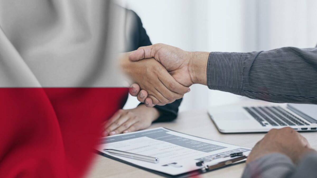Aproveche que en Polonia están buscando gente pa' camellar ¡Son 920 vacantes! Están buscando 920 colombianos para trabajar en 7 áreas diferentes en Polonia, hay plazo para inscribirse a esta convocatoria hasta el día de mañana 1 de agosto de 2023, para poderse inscribir a esta convocatoria debe hacerlo a través de un formulario que podrá encontrar en la siguiente página web: