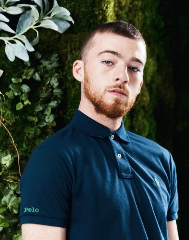 Angus Cloud, actor de "Euphoria", muere a los 25 años 2 Angus Cloud, actor de "Euphoria", muere a los 25 años La familia del actor Angus Cloud, famoso por su personaje de 'Fez' en la serie Euphoria, confirmó la noticia en la tarde de este lunes.