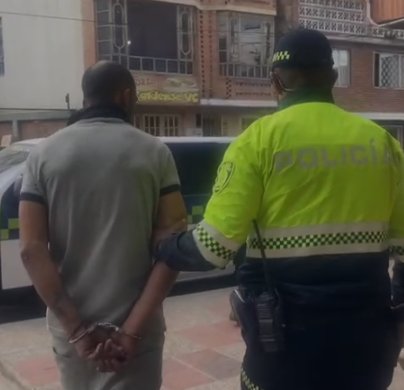 Policía capturó a alias 'El Coco', presunto asesino de la mujer hallada en el humedal Tibanica 1 Policía capturó a alias 'El Coco', presunto asesino de la mujer hallada en el humedal Tibanica