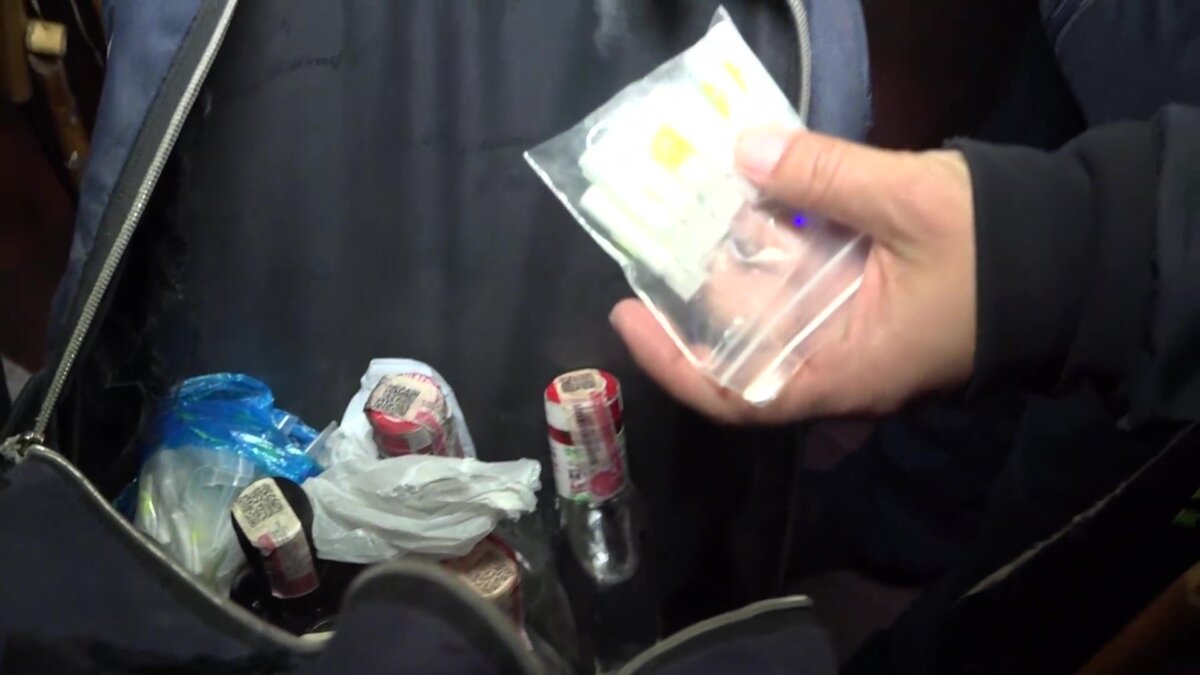 Incautaron 90 dosis de base de coca durante operativo policial en Kennedy