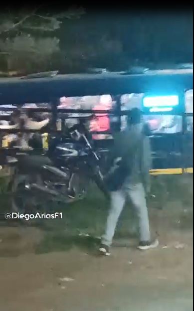 Conductor de Sitp fue apuñalado por no dejar pasar colados en Rafael Uribe 1 Conductor de Sitp fue apuñalado por no dejar pasar colados en Rafael Uribe