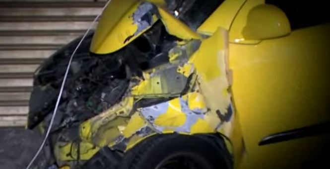Taxista se estrelló contra un poste y dejó sin luz a los habitantes de Alfonso López